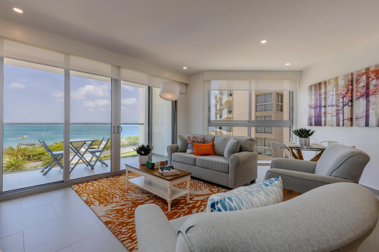 Azure Beach Residences Palm Beach Exteriér fotografie