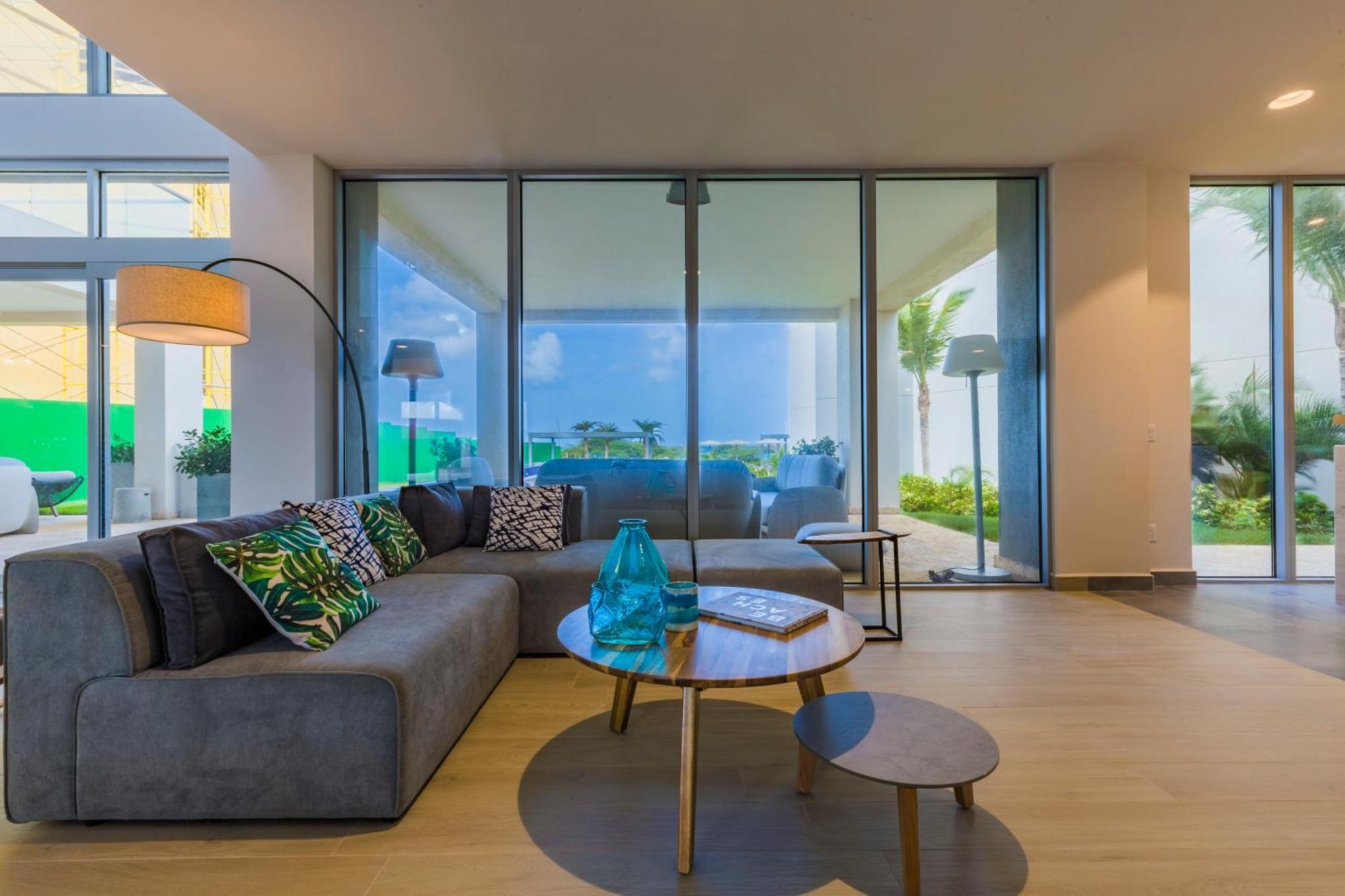 Azure Beach Residences Palm Beach Exteriér fotografie